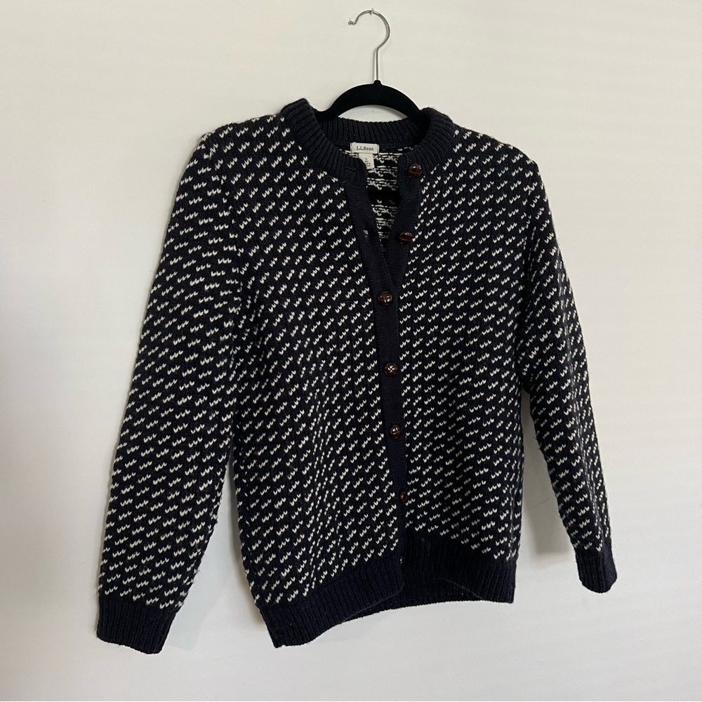 Women’s LL Bean Cardigan Size Small
